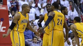 94-82. George detiene la mala racha de los Pacers