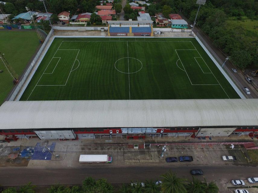 San Francisco y Atlético Veragüense se enfrentan en medio de una gran necesidad