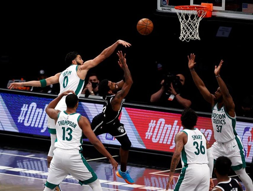 109-104. Los Nets no brillan, pero le ganan a los Celtics y son los nuevos líderes del Este