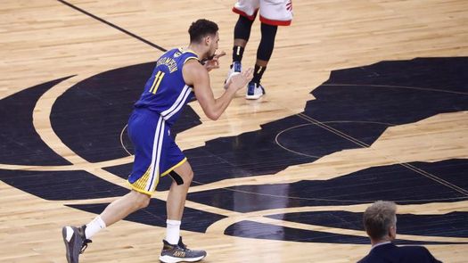 Klay Thompson operado con éxito de su rodilla izquierda