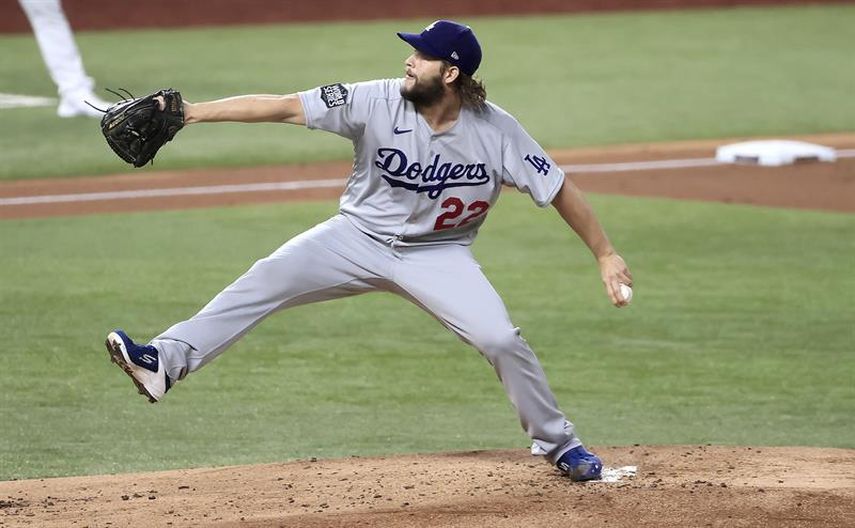 8-0. Kershaw lanza sólido para los Dodgers y blanquea a los Rojos