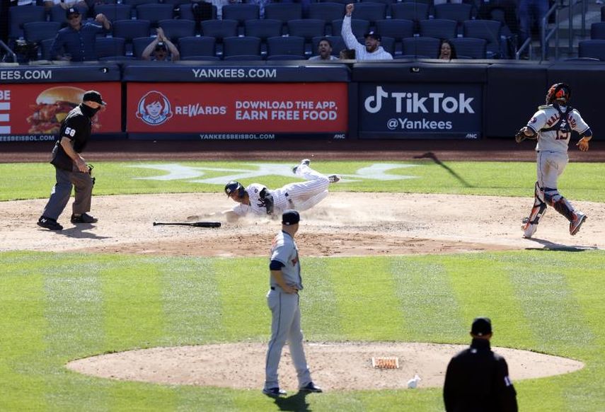 El venezolano Gleyber Torres conecta el sencillo del triunfo de los Yanquis