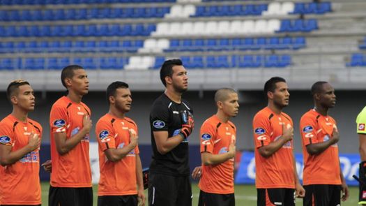 Leones caen ante tigrillos en un encuentro lleno de polémicas