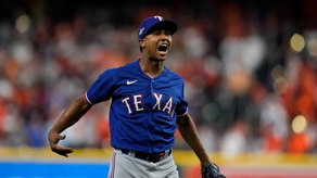 Rangers pegaron primero ante los Astros