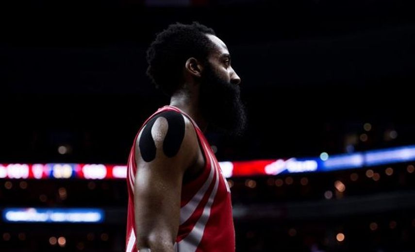 104-118. Ante los Sixers, Harden y Howard afianzan a los Rockets en el octavo puesto