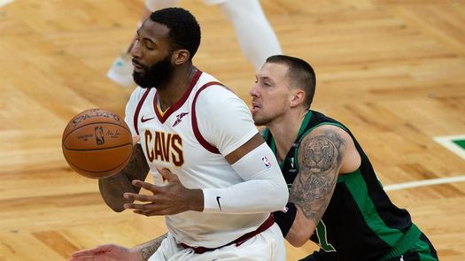 Andre Drummond acapara el protagonismo con los Lakers y está listo para debutar