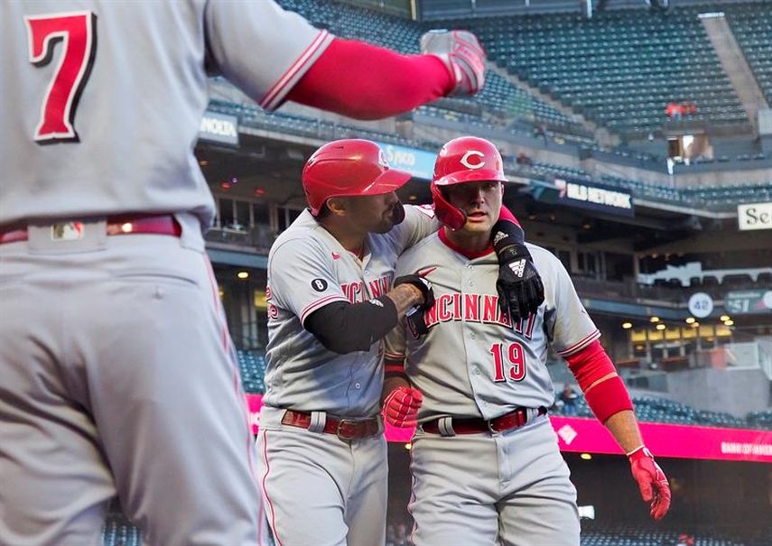 3-2. Votto y Naquin jonronean y Suárez define el triunfo de los Rojos