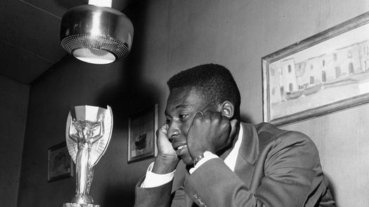 Pelé, el joven que cautivó al mundo