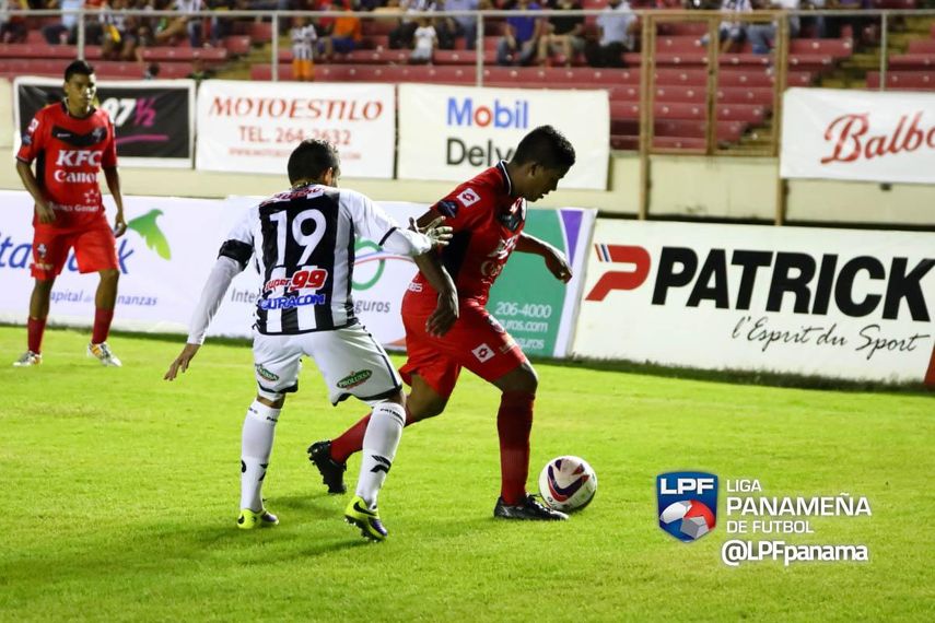 San Francisco y Tauro FC dividen honores en el Rommel