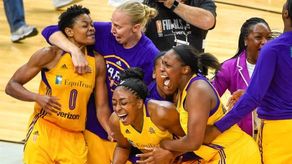 Candace Parker lleva a las Sparks a su tercer título contra las Lynx de la española Anna Cruz