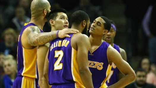 101-87. Lin conduce la victoria de los Lakers