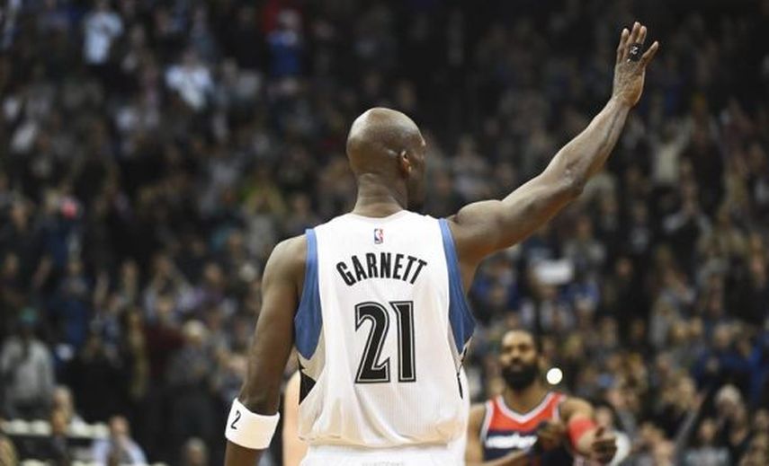 Kevin Garnett dice adiós al baloncesto activo después de 21 años en la NBA