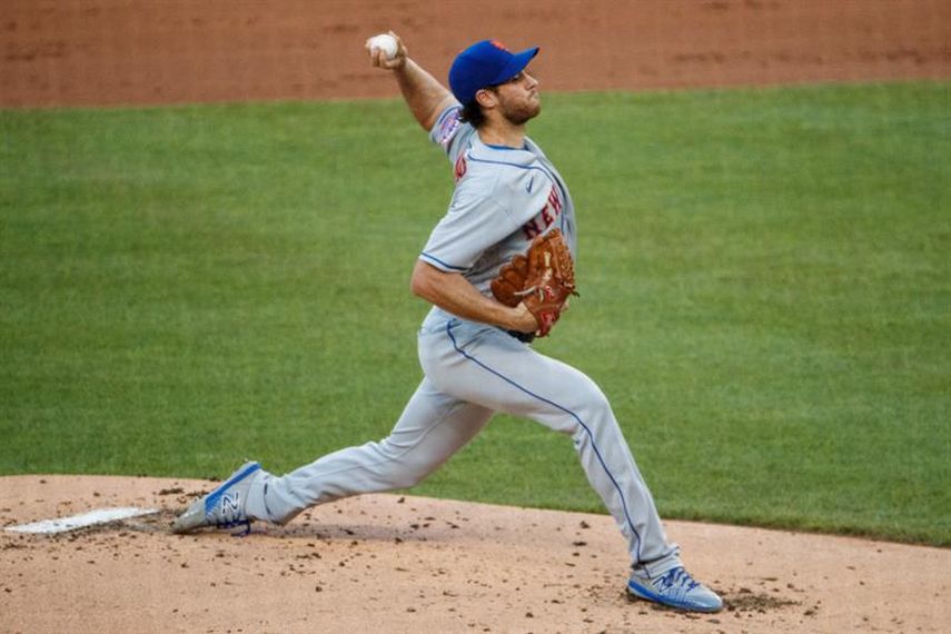 6-2. Matz domina en su debut con apoyo de jonrones de Semien y Biggio