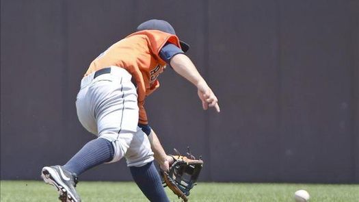 11-4. McHugh amplía la racha de Astros, a quienes Cruz pega dos jonrones