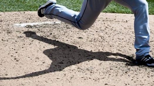 11-4. Vargas jonronea y representa el ataque de los Mellizos