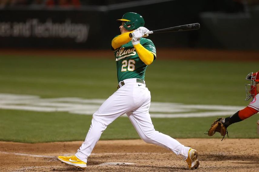 3-1. Lowrie anota el desempate de los Atléticos que se imponen a los Angelinos
