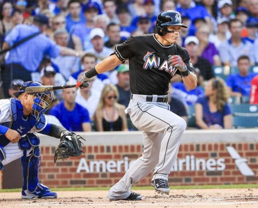 5-7. Dietrich y Riddle pegan jonrones contra los Nacionales