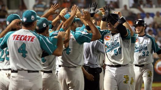 La Liga Mexicana de Béisbol se iniciará en mayo con ampliación de playoffs