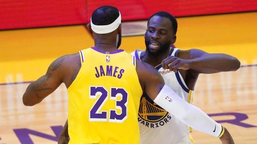 James, Davis y Vogel lucen en debut ante Warriors que estrenan campo