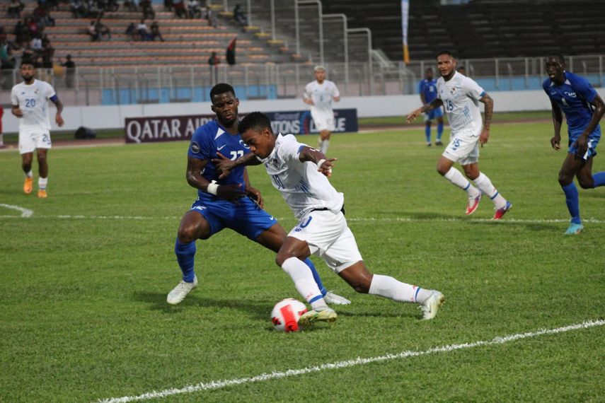 Panamá iguala en Martinica y asegura primer lugar de cara a la última fecha