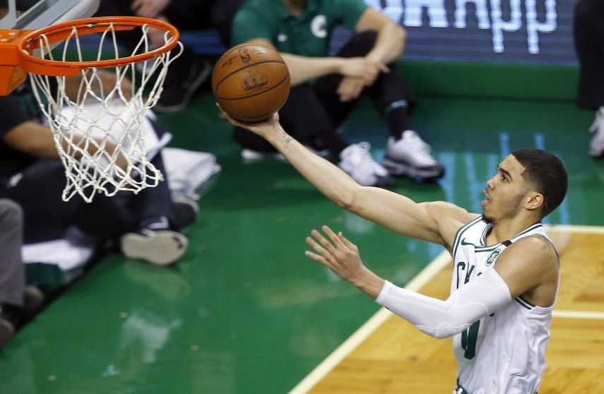 94-111. Tatum ayuda a los Celtics a sumar victorias consecutivas