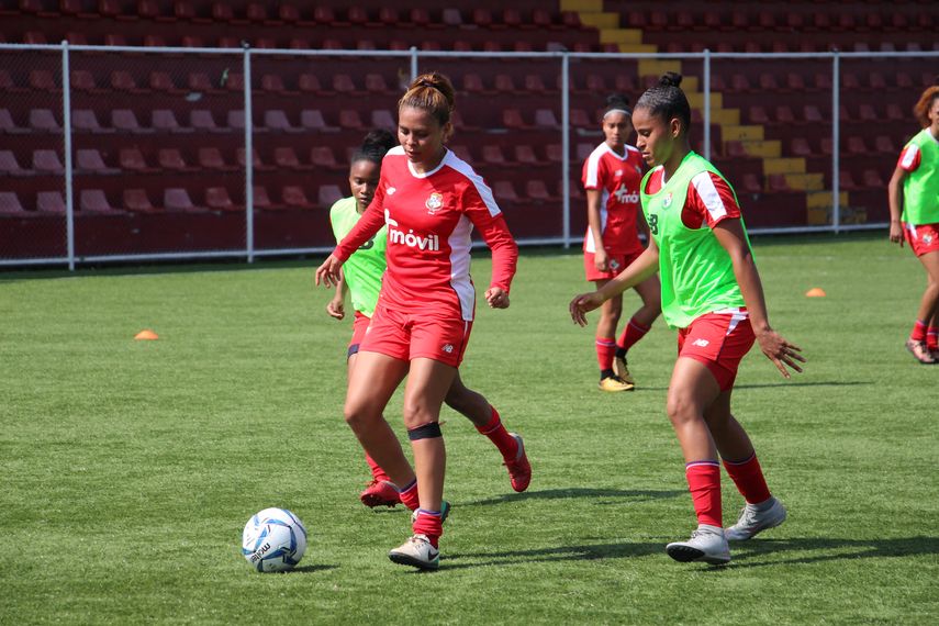 Jugadoras convocadas por el DT Zseremeta