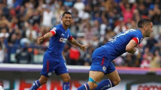 El líder Cruz Azul recibe al Lobos Buap confiado en la victoria