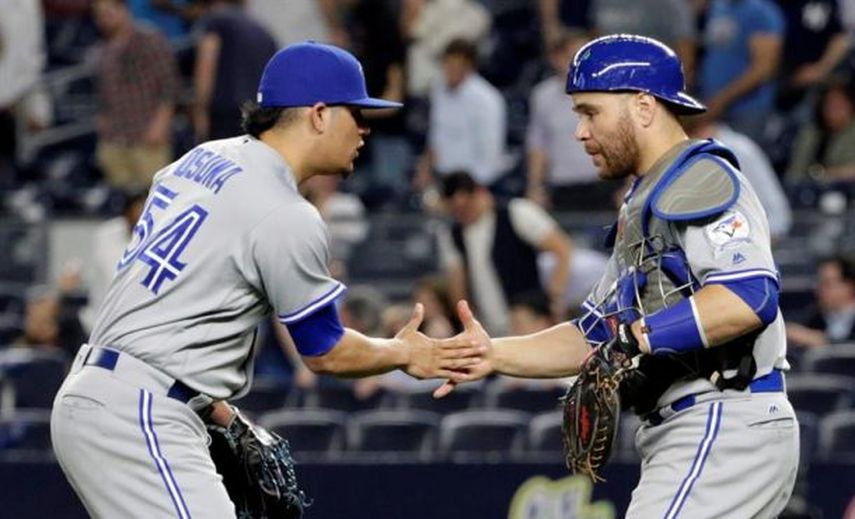 3-2. Happ detiene la mala racha de los Azulejos