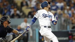 8-5. Pérez y Grandal castigan con jonrones a los Dodgers