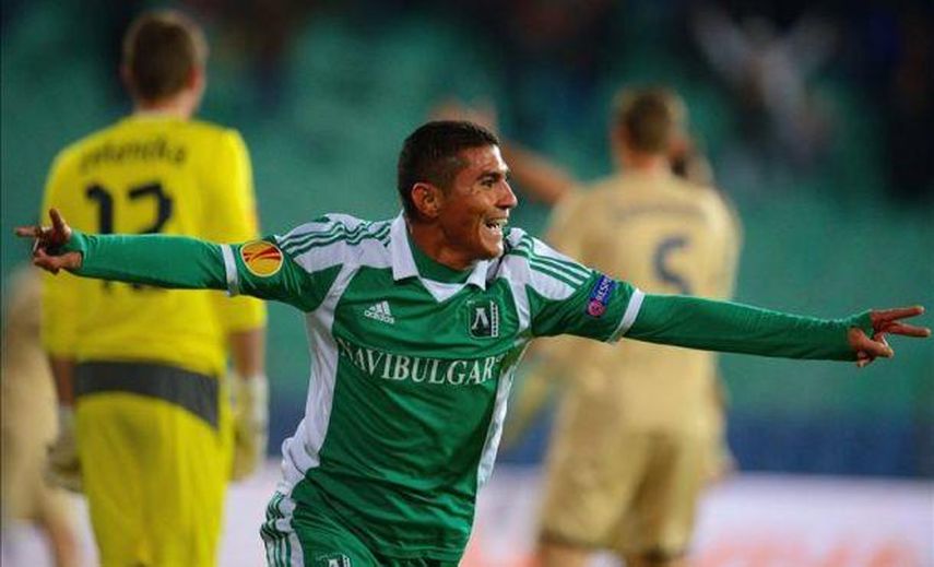 Brasileño Juninho se lesiona el talón y se pierde semifinales con el Tigres